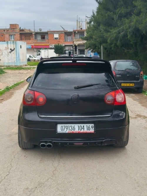 Volkswagen Golf 5 2004 R32