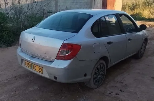 Renault سامبول 2010 