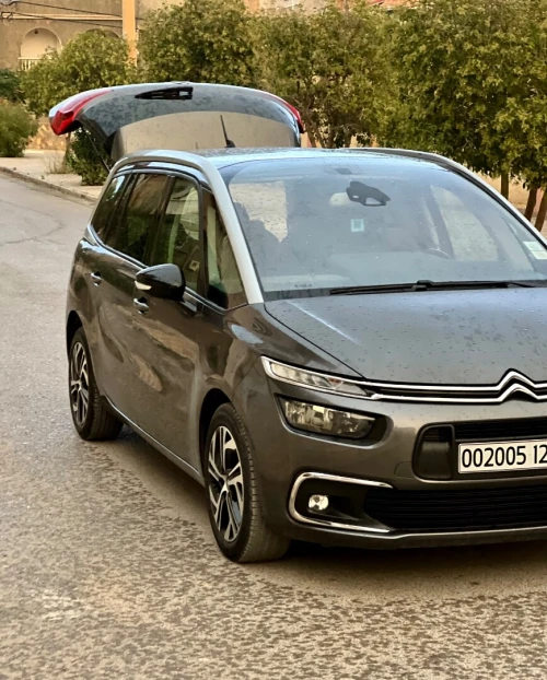 Citroen C4 Picasso 2021 Spacetourer 7 places