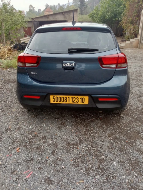 Kia Rio5 2023 