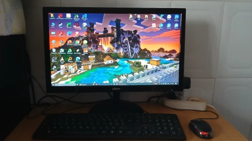 PC All in One Ryzen 3 3200G  8 Go RAM  256 Go SSD  Ecran 20 pouces