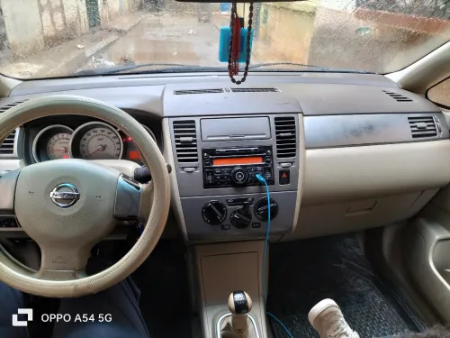 Nissan Tiida 4 portes 2009 