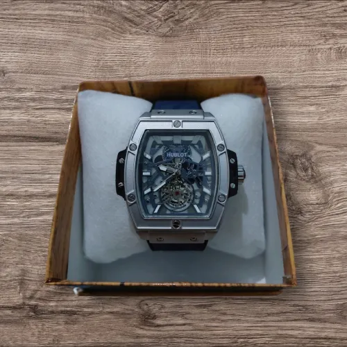 Montre relax portive hublot 