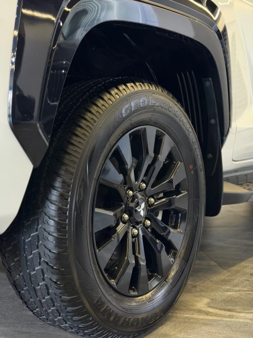 Mitsubishi L200 2026 Black edition