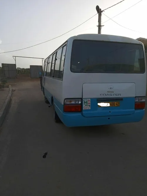 Toyota COASTER 26 PLACES 2000