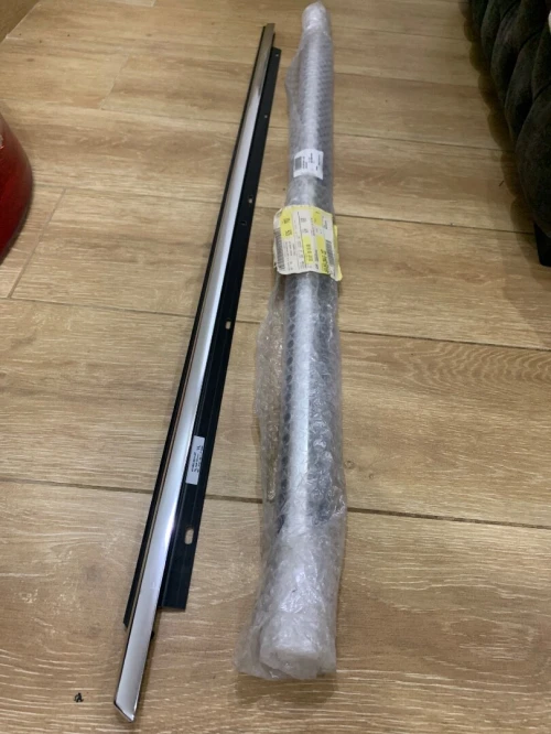 Baguette chromé Audi A6 2005/2011 deux portes avant 