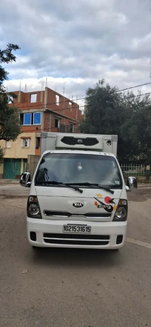 Kia 2700 2016