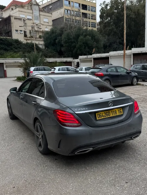 Mercedes Classe C 2018 250 pack sport AMG