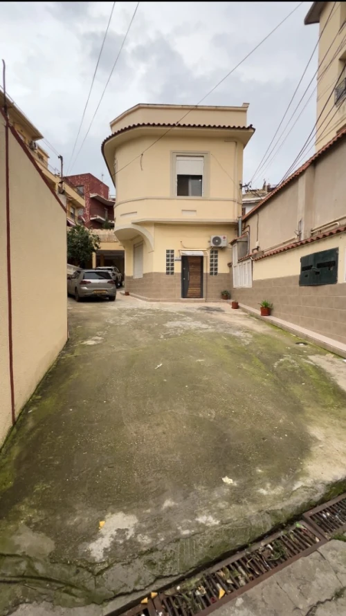 Location Appartement Niveau de villa F5 Alger El mouradia