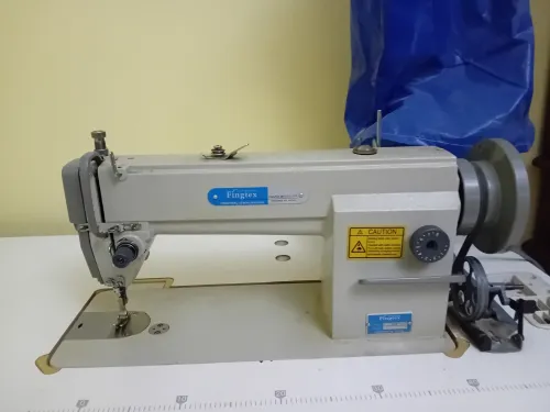 Machine à coudre point droit avec moteur silencieux