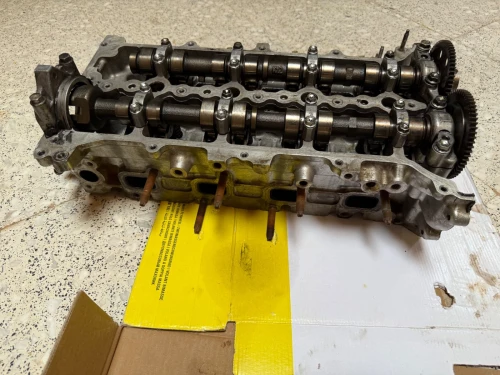 culasse complète Toyota Rav4 moteur 2.2 D-CAT 