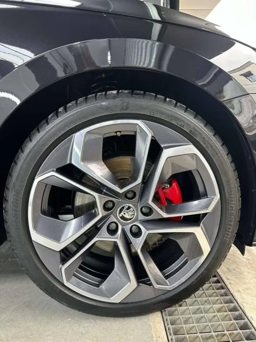 Skoda Octavia 2023 Virs