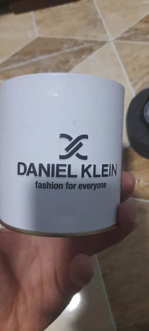 ساعة  / mountre  original Daniel klein