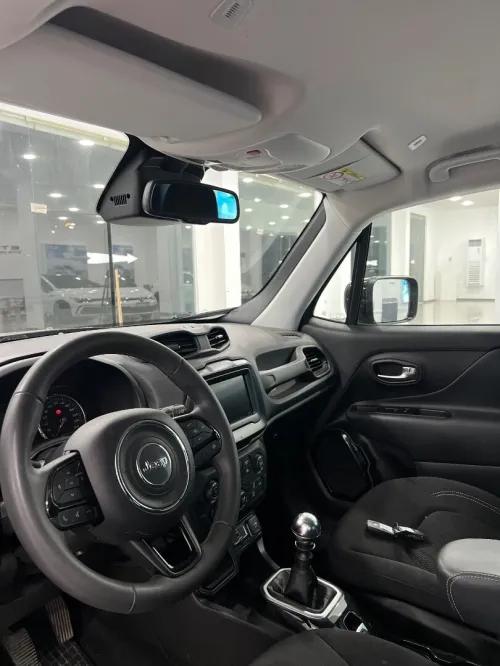 Jeep Renegade 2022 Eagles night