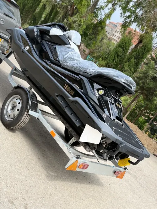 Jet ski