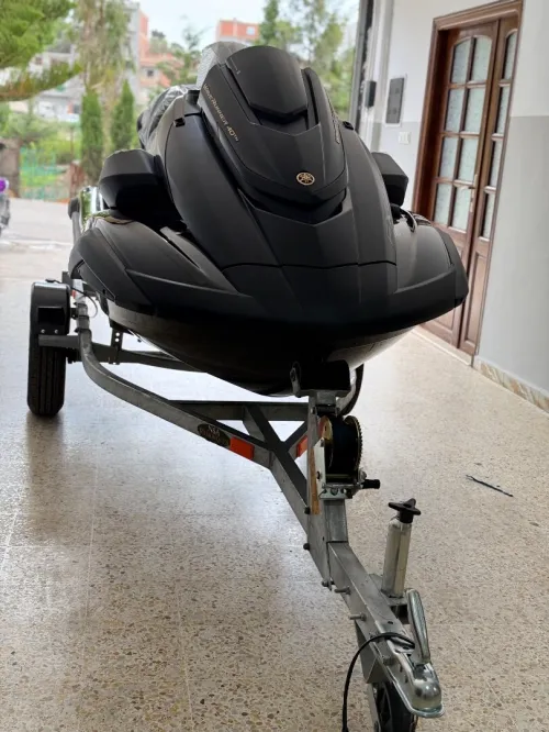 Jet ski