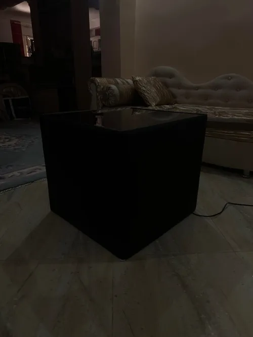 Infinity mirror table 