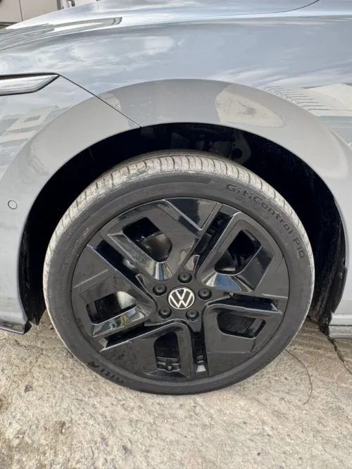 Volkswagen Golf 8.5 2025 R line