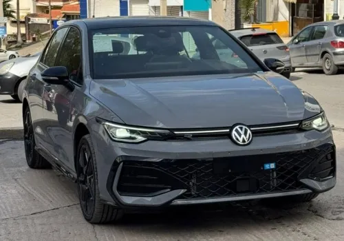 Volkswagen Golf 8.5 2025 R line
