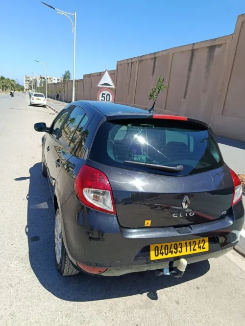 Renault Clio 3 2012 Night and Day