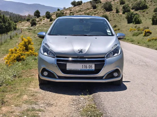 Peugeot 208 2016 Allure Facelift