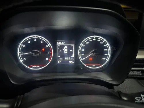 Geely livan x3 pro 2025 