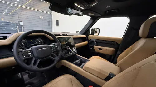 Land Rover DEFENDER P300 2026 X. DAYNAMIC BLACK