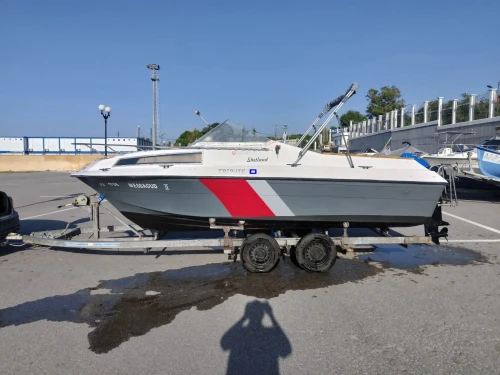 Bateau anglais 580