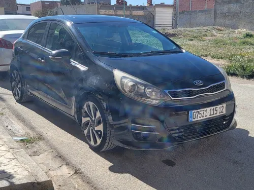 Kia Rio 5 portes 2015 Funny Facelift 