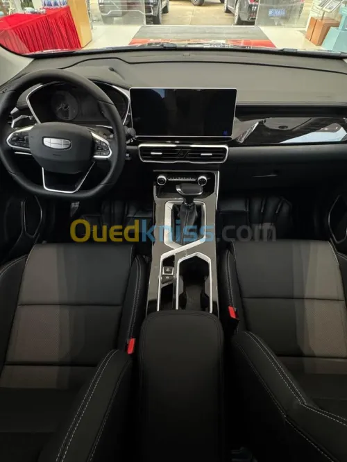 Geely Coolray 2025 Hight ligne 130 ch sans turbo avec toit ouvrant