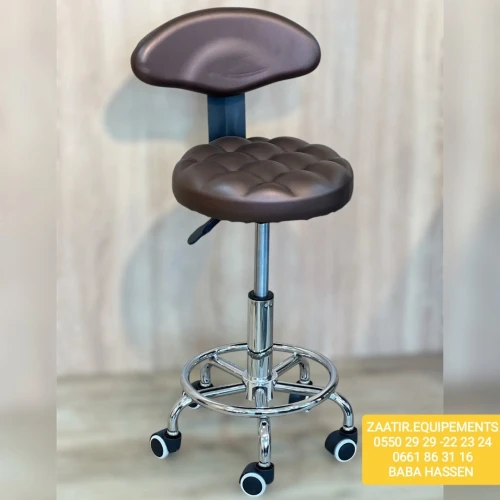 Chaises et tables