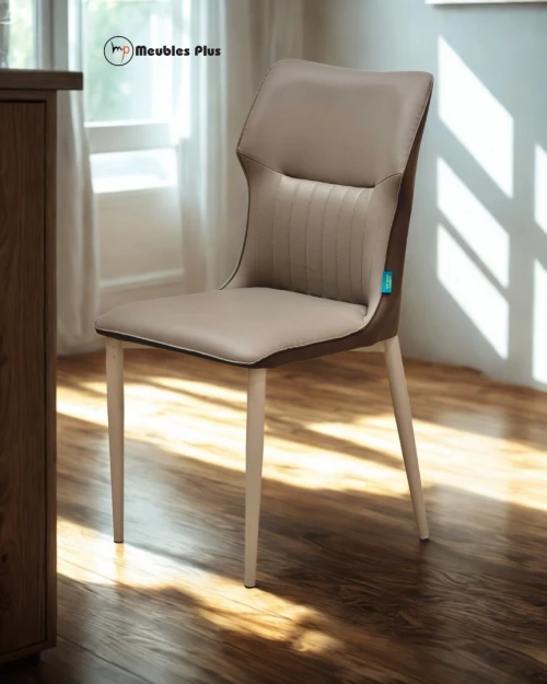 TABLE DE CUISINE AVEC 6 CHAISES 