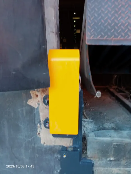 Reparation Maintenance installation Butoir niveleur de quai chargement butée caoutchouc amortisseur