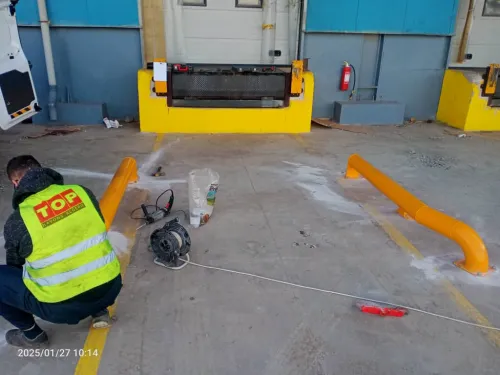 Reparation Maintenance installation Niveleur de quai    Guide roue    Butoir   Porte sectionnelle 