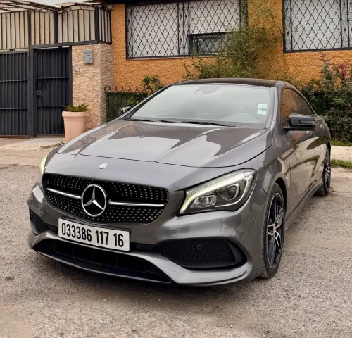 Mercedes CLA 2017 Coupé Exclusif + AMG 