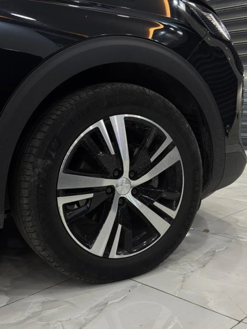 Peugeot 5008 2023 GT 7 Places