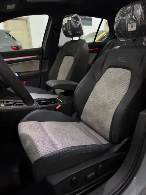 Volkswagen Golf 8 2026 R-Line