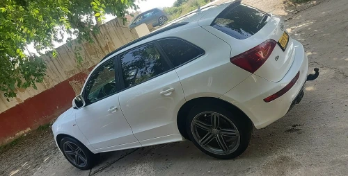 Audi Q5 2012 Off Road