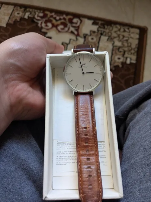 Montre Daniel Wellington originale avec boîte 