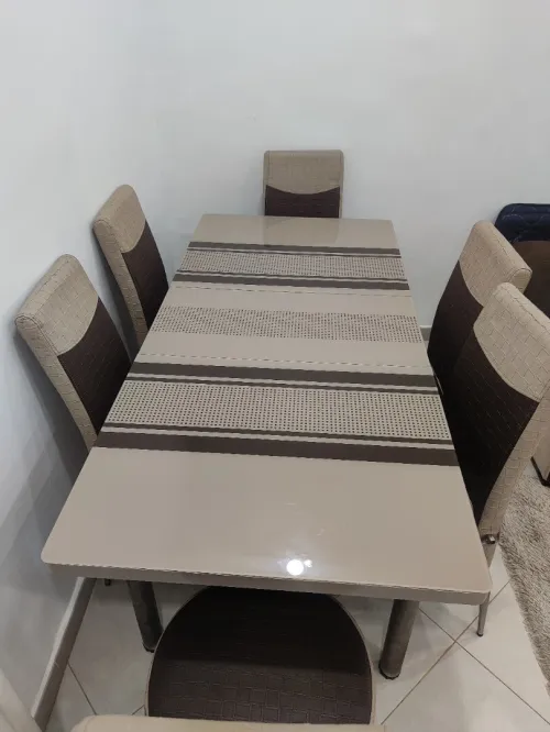 Des tables a vendre 