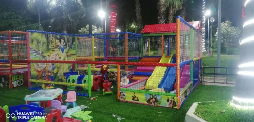 Manege interieur indoor playground 
