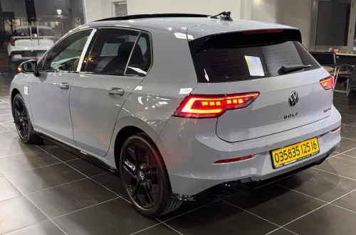 Volkswagen Golf 8 2025 R-Line