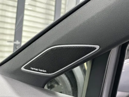Volkswagen Golf 8 2025 R-Line