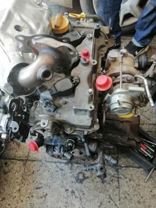 Moteur d'origine captur tce 09segmentation côté dorigine +catalyseur neuf dorigine