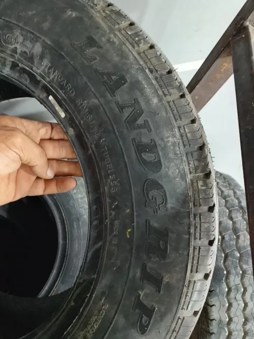 pneu 215/70r15c