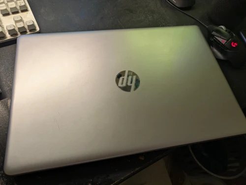 Hp G7 470 double carte graphique i5 10eme 16gb 512gb SSD 17 pouce IPS AMD Radeon 530 2gb