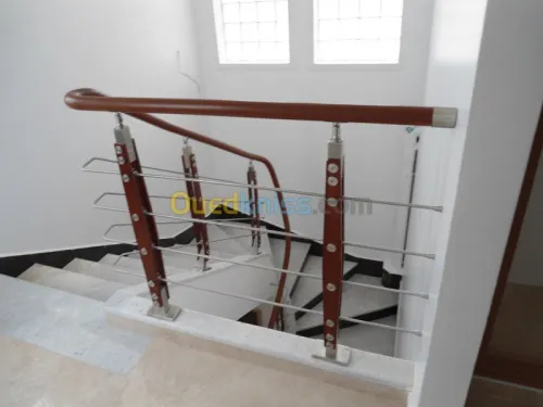 Décoration intérieure et extérieure