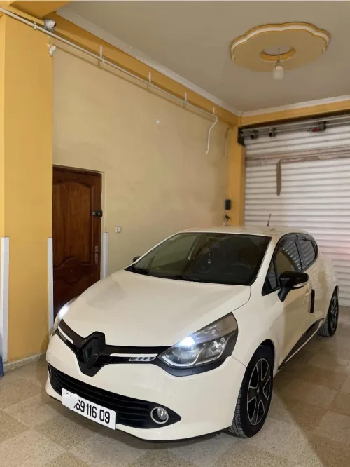 Renault Clio 4 2016 Ivory