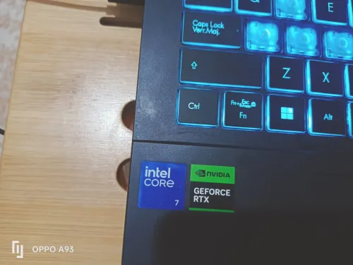 Asus v16