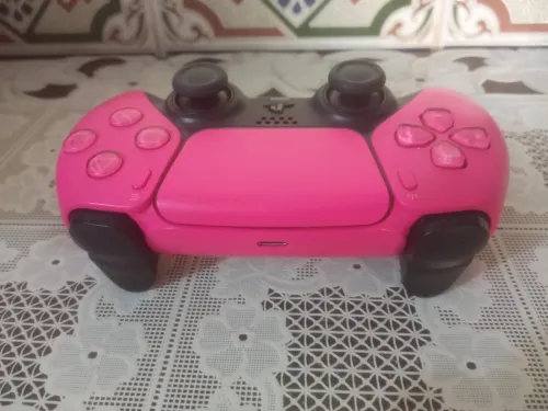 Manette PlayStation 5 couleur rose